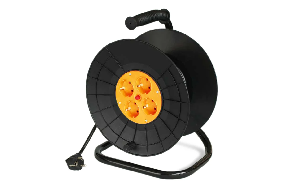 Удлинитель на катушке УСК 3*1.5 мм/20м з/к, USB, Спутник (2)