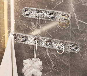 Набор крючков на планке 4 шт на присоске "Иней", пластик