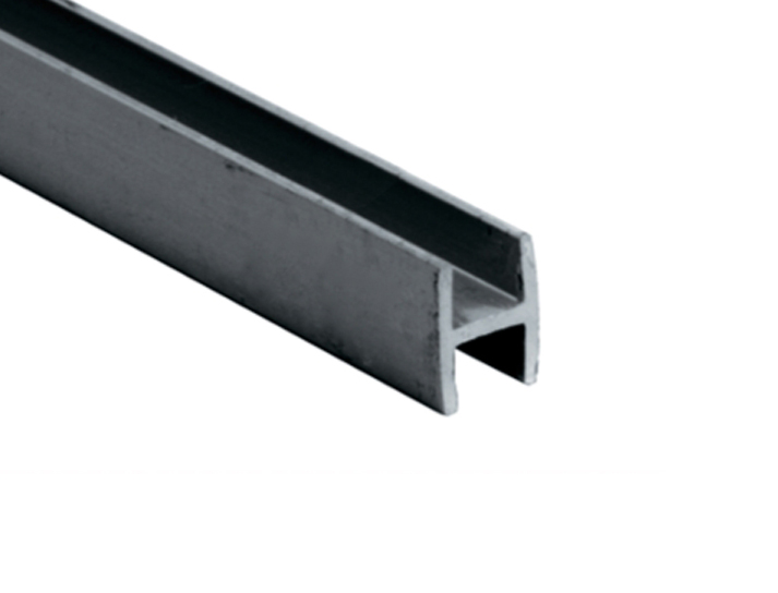 Планка 4 мм щелевая матовый хром