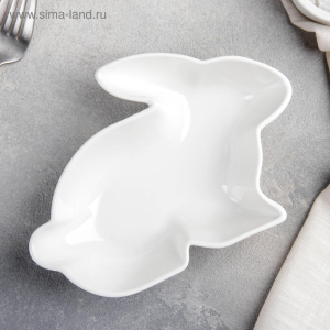 Блюдо керамическое глубокое «Милашки. Зайка», 17,5×12,6×4 см, цвет белый