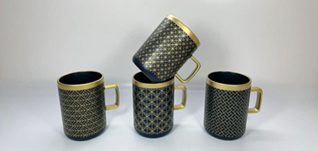 Кружка 0,35 л черная с золотом